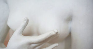 Γεννήθηκα μαστός – Ηλίας Κουρκούτας