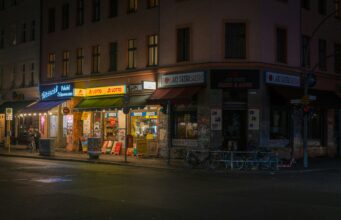 Η ζωή των Ελλήνων στο εξωτερικό, μέρος A: Ο Αριστοφάνης στο Ωραίο Βερολίνο. Γράφει ο Γιάννης Παππάς